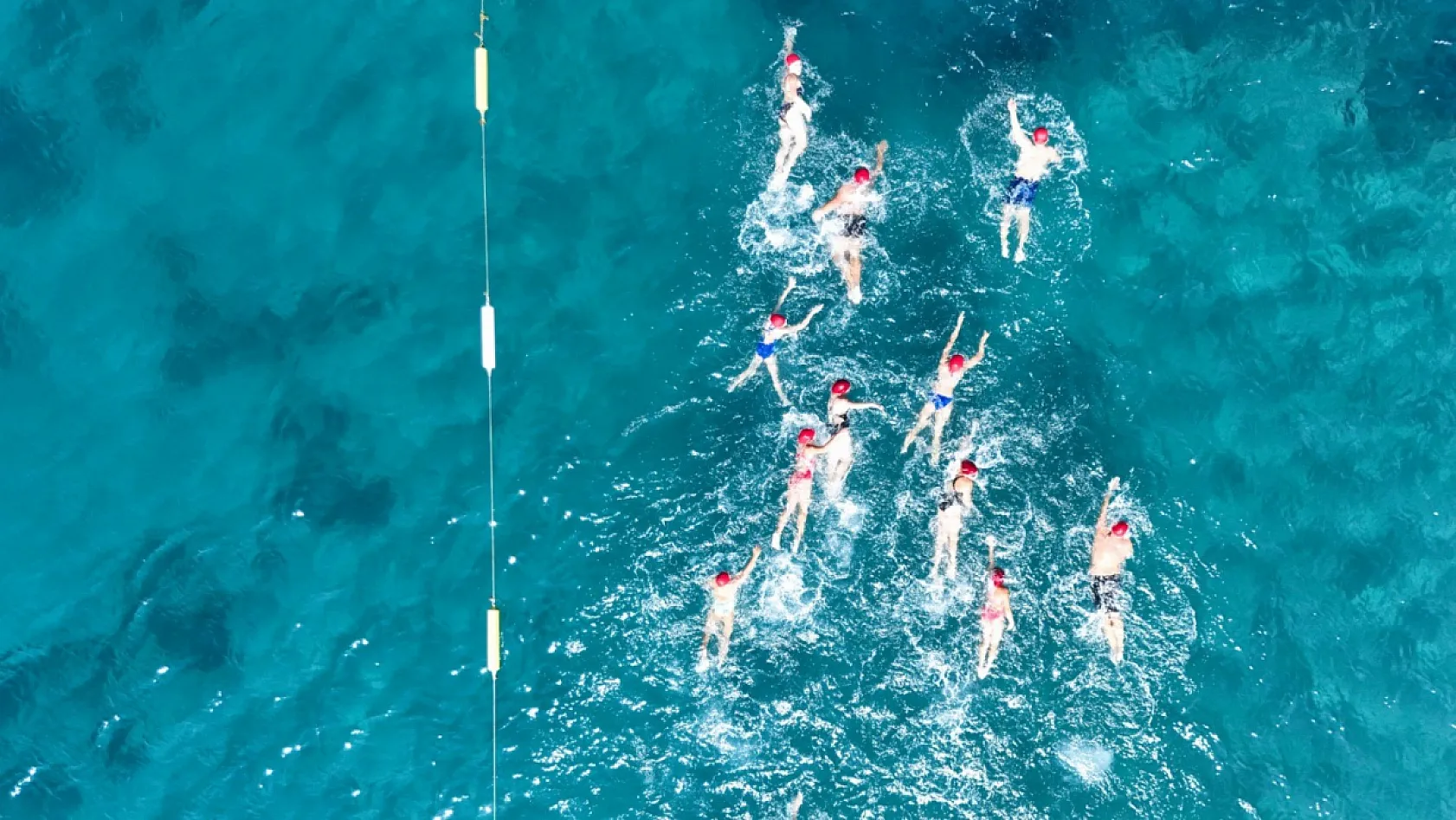 Bodrum'da sağlık için kulaç attılar