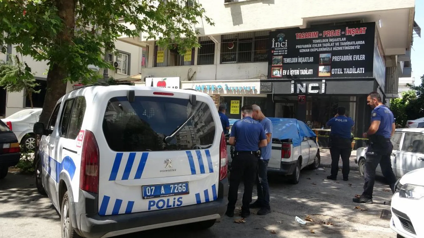Kötü kokular üzerine girilen ofiste cansız beden bulundu