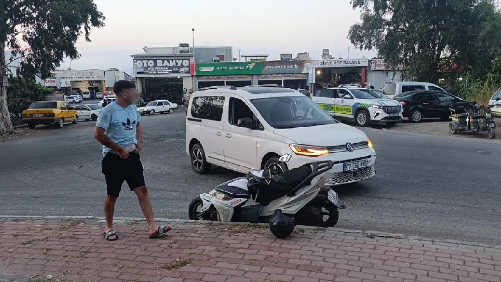 Yaralı Motosiklet Sürücüsü Hastaneye Gitmeyi Reddetti, 104 Promil Alkollü Çıktı