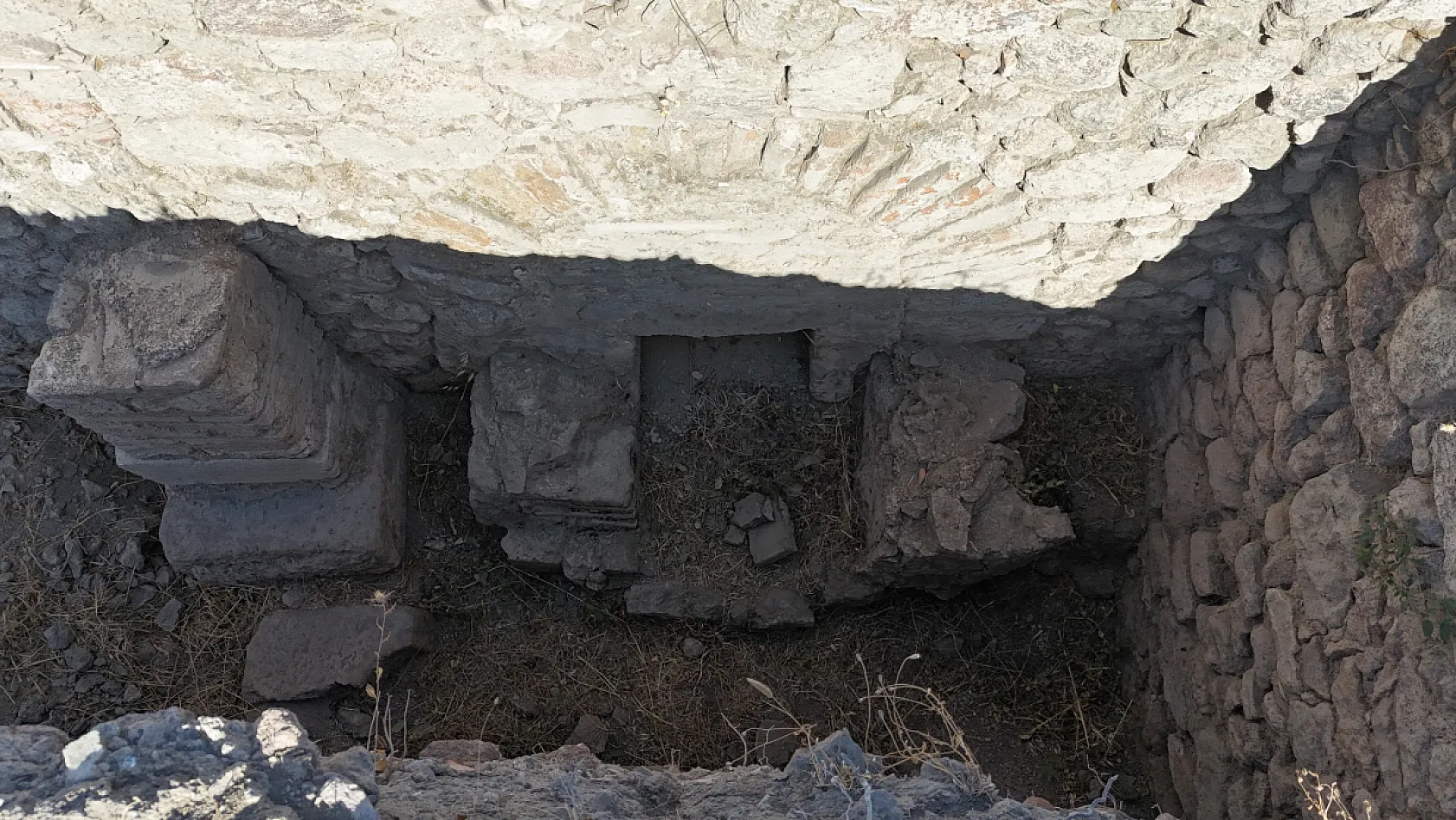 1700 yıllık yerden ısıtma sistemi görenleri şaşırtıyor