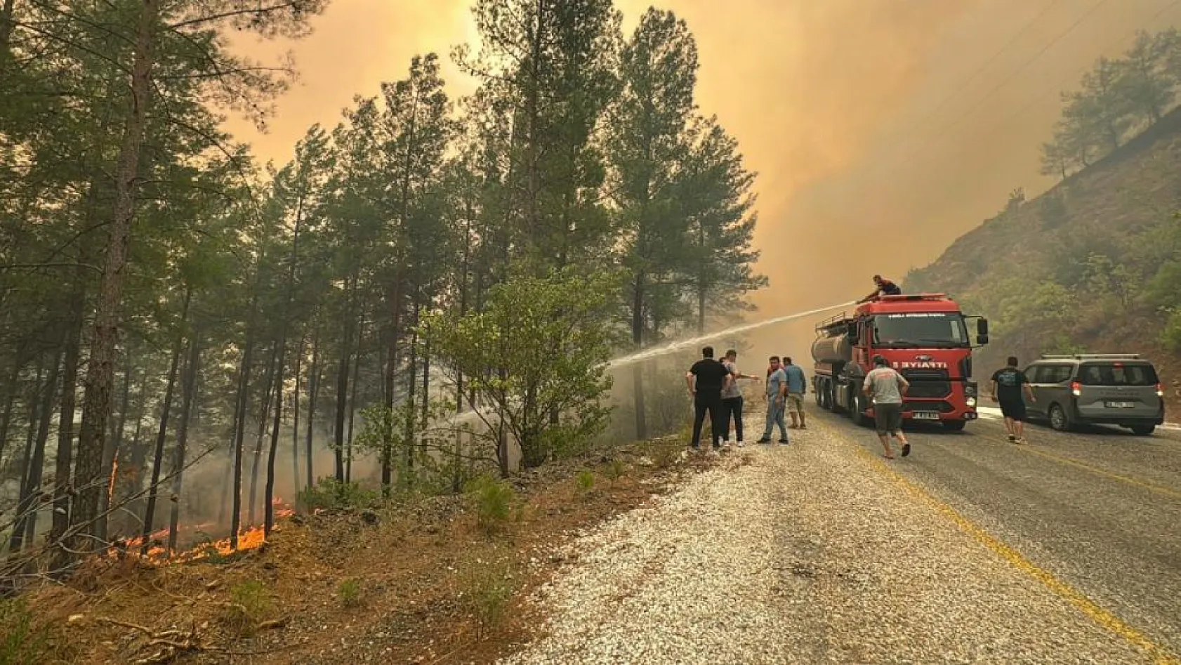 Köyceğiz'de 108 ev tahliye edildi