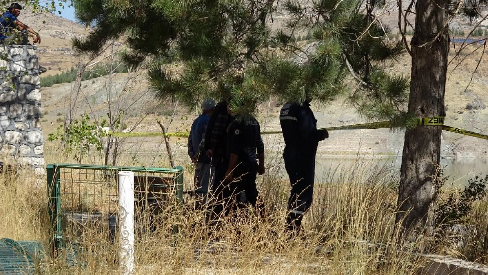 Burdur'da Baraj Kıyısında Kayıp Polis İçin Zamanla Yarış