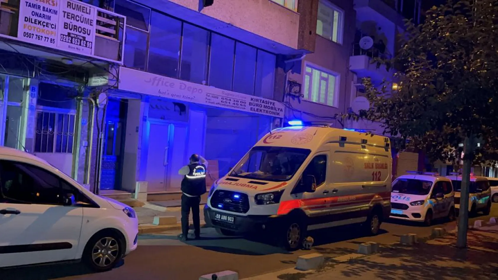 Gece yarısı şüpheli ölüm: Kanlar içinde bulundu