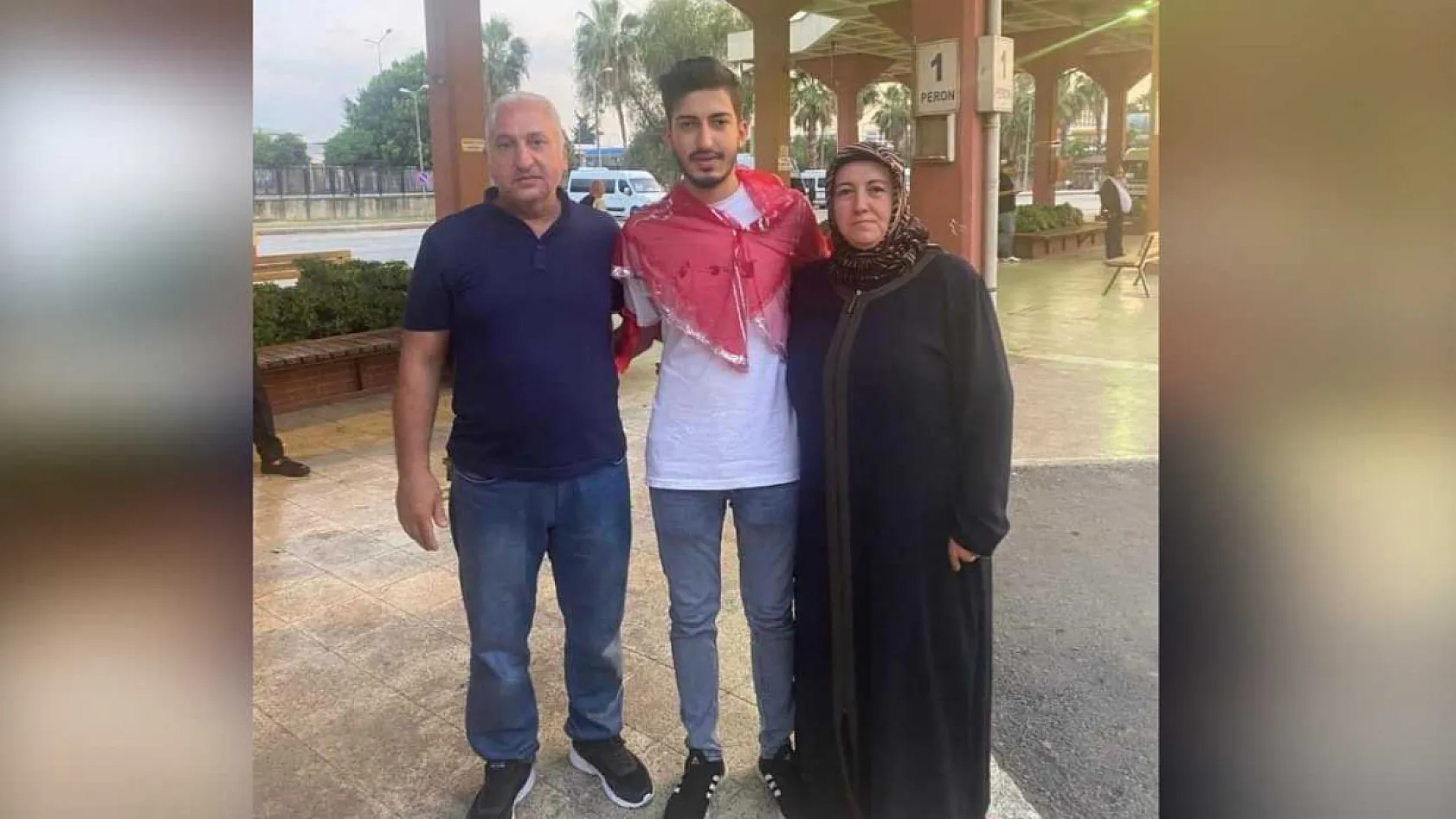 Kayıp gençten 1,5 yıldır haber alamayan aile perişan