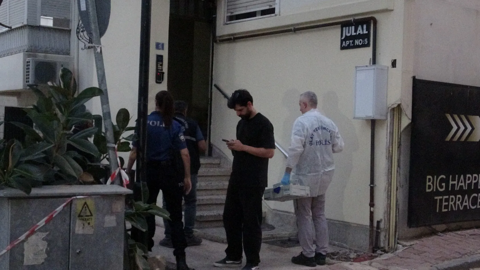 1 saat yanından ayrıldı, geri döndüğünde yaşlı adamı ölü olarak buldu