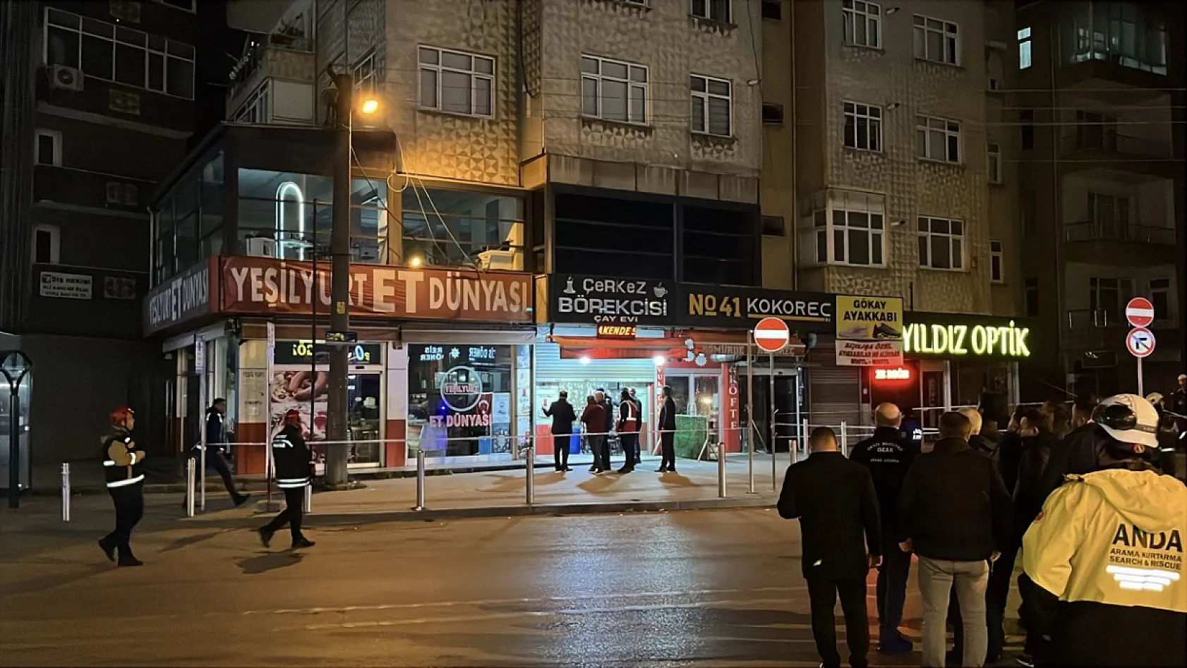 Gebze'de 4 kişiye mezar olan binanın çevresinde bulunan 16 bina tahliye edildi