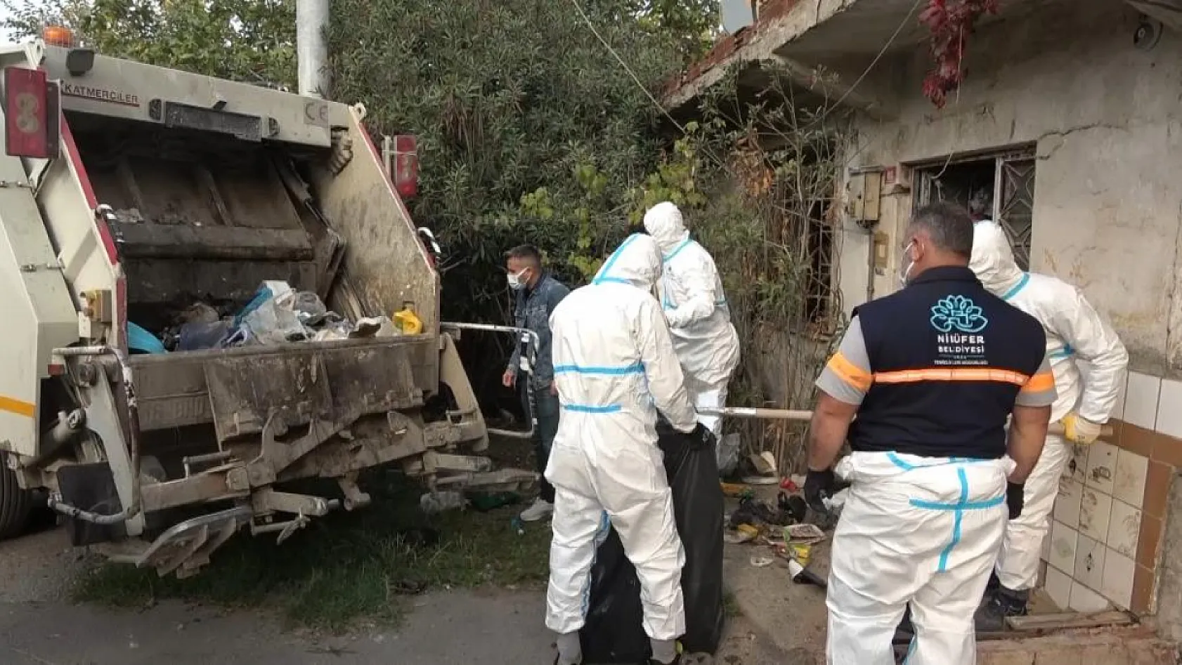 Yalnız yaşayan adamın evinde korkunç manzara