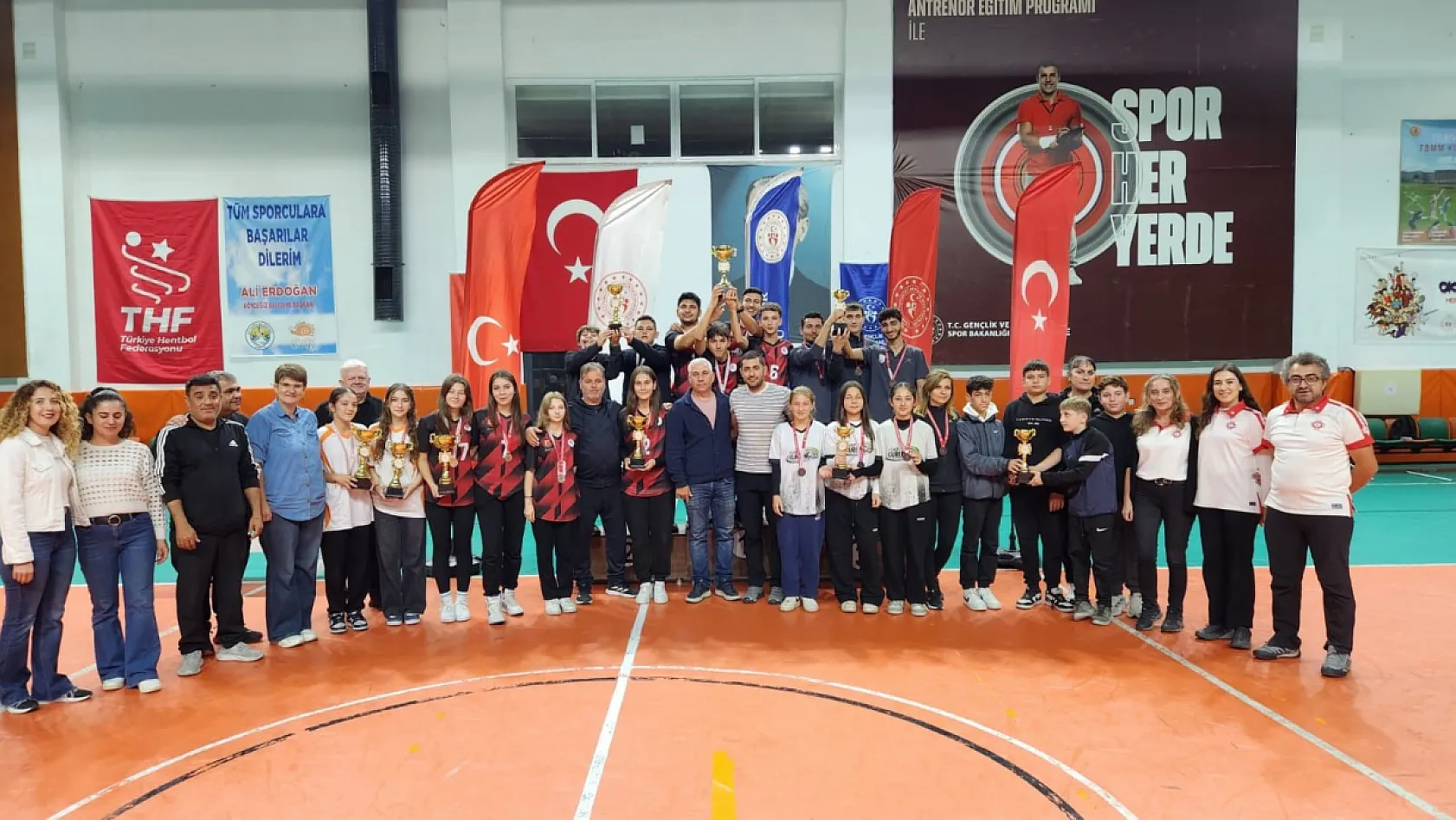 Köyceğiz'de Floor Curling rüzgarı esti