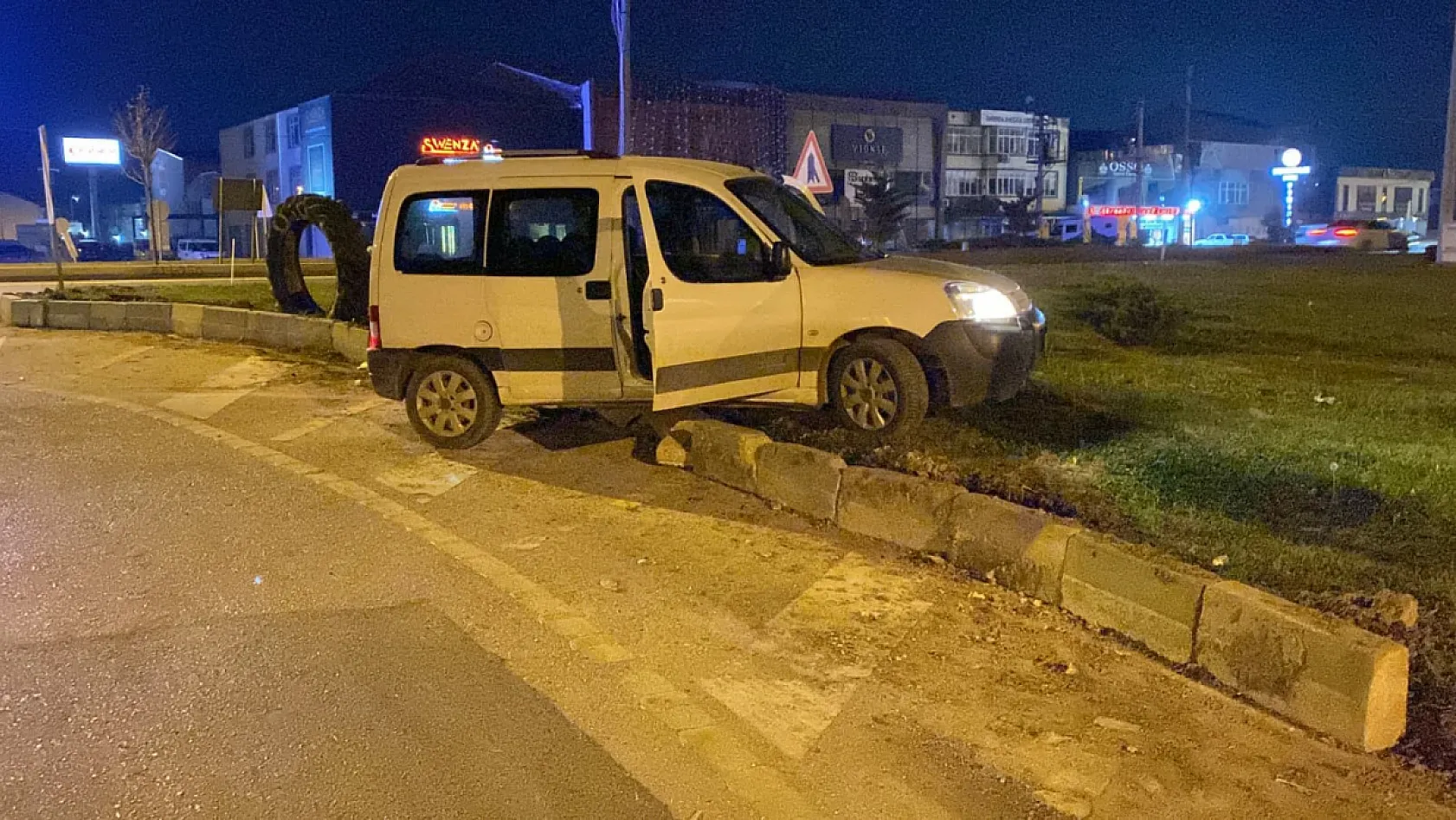 Polisin 'dur' ihtarına uymadı, yakalanınca cezadan kaçamadı