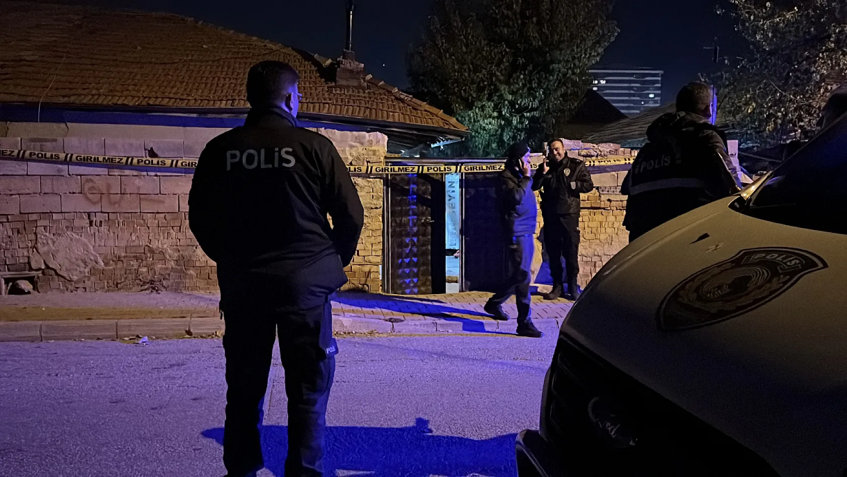 Tartıştığı babasını bıçaklayarak öldürdü