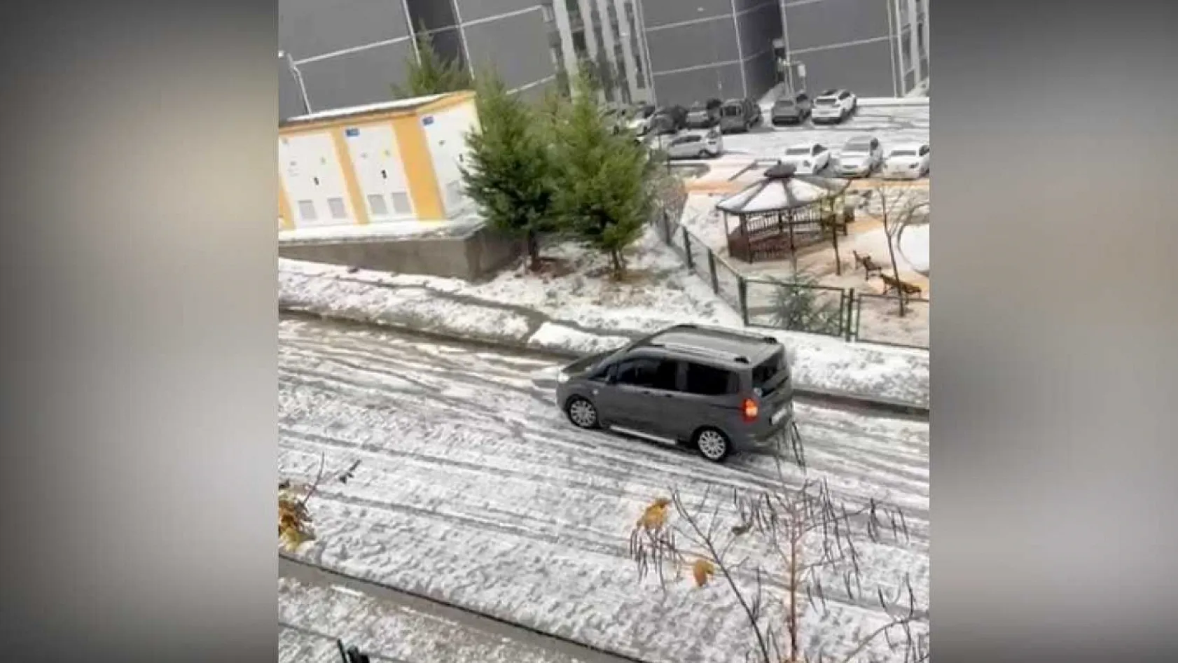 Menteşe'de şiddetli yağmur ve dolu etkili oluyor