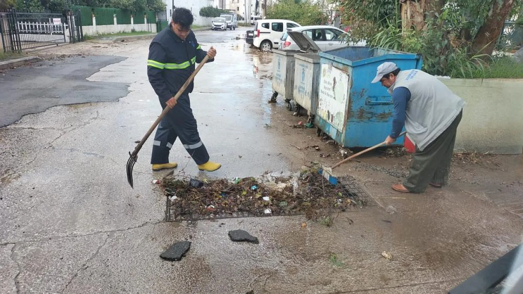 Bodrum'da sel sonrası ilk açıklama: 'Metrekareye 45 kilogram yağış düştü'