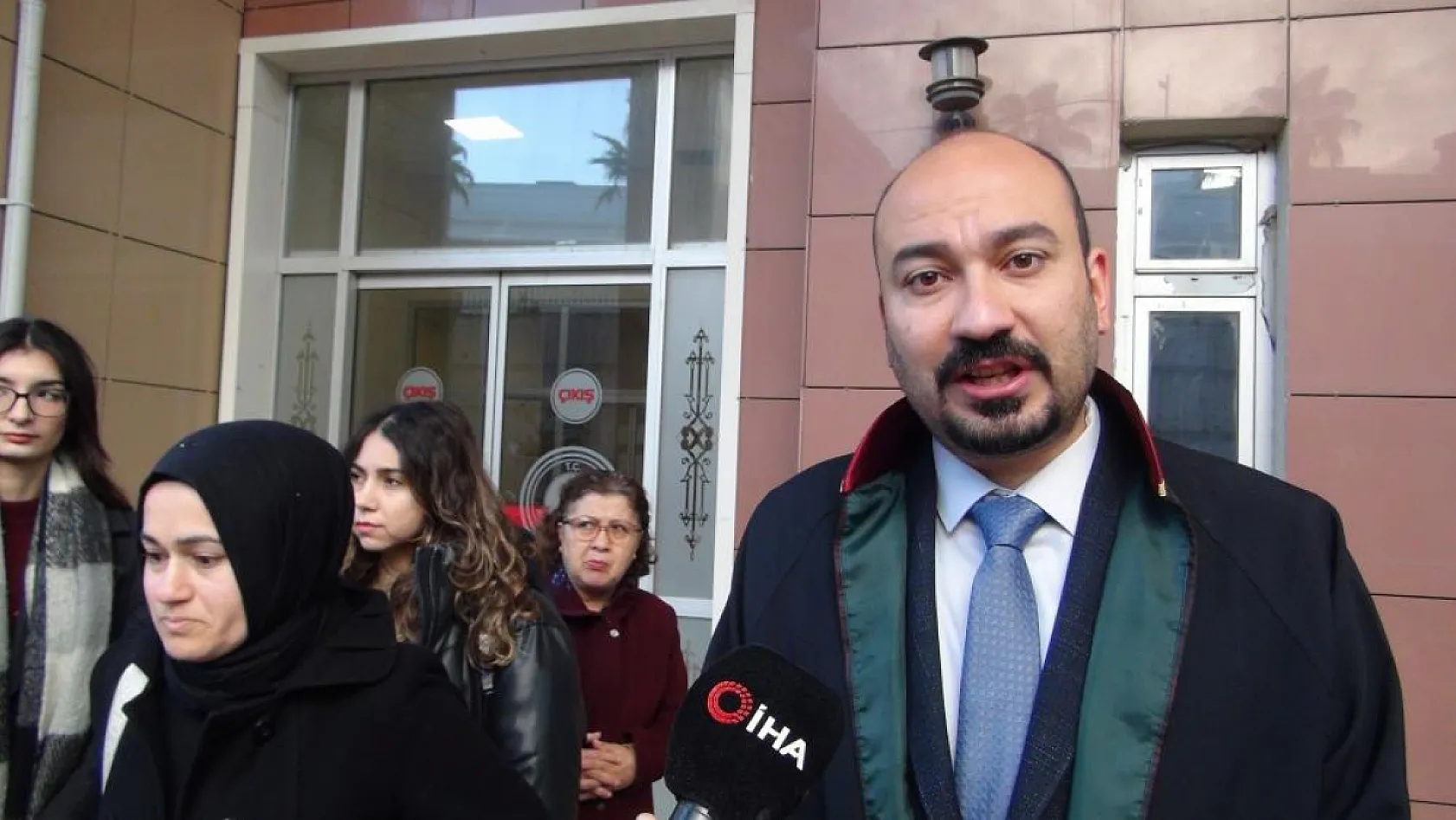 Boşanma aşamasındaki eşi tarafından defalarca bıçaklanan kadın dehşet anlarını anlattı