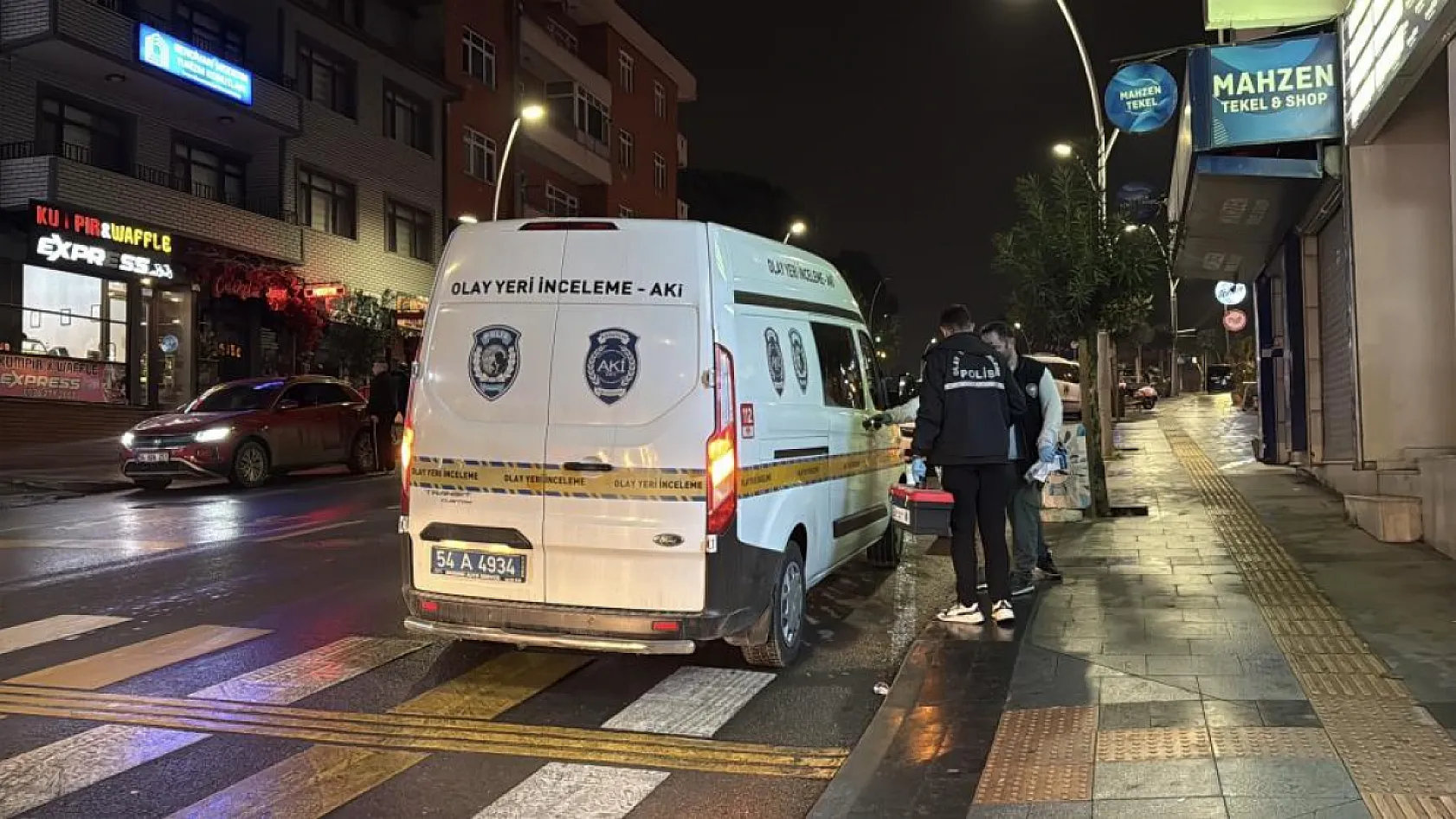 İki esnaf arasında çıkan silahlı kavgada 1 kişi öldü, 1 kişi yaralandı