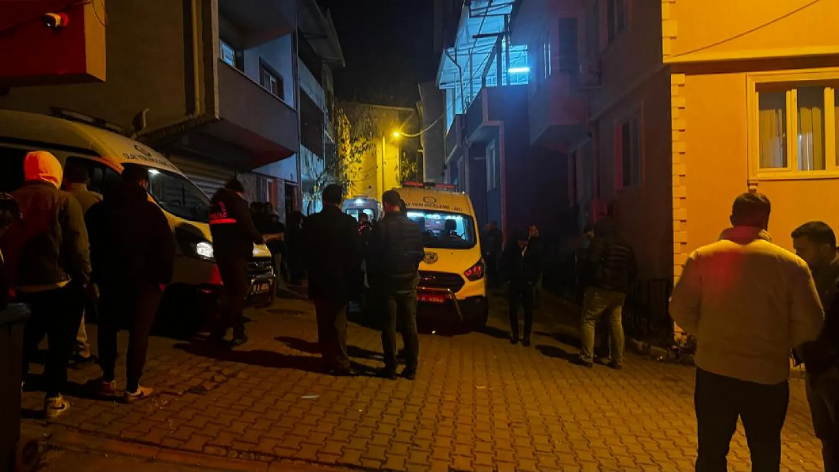 Şüpheli ölüm: Baba ve kızı evde ölü bulundu