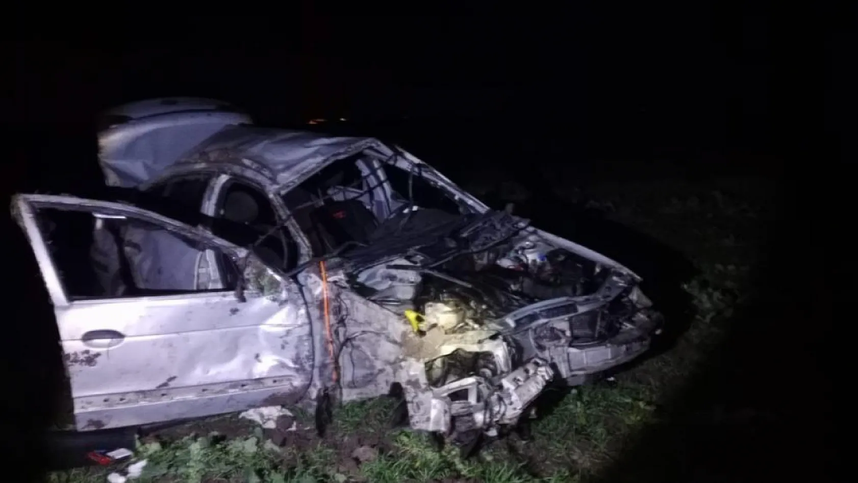 Otomobil domuza çarpıp takla attı: 1 ölü, 1 yaralı