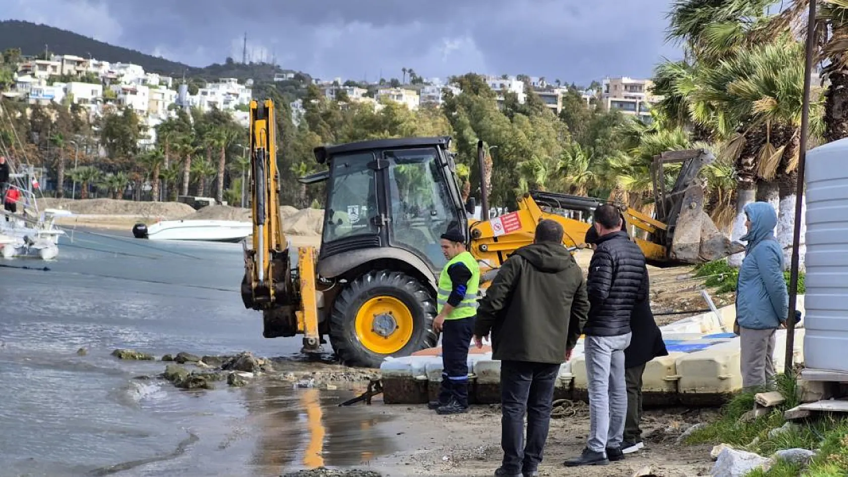 Bodrum'da 100 tekne koydan kaldırıldı