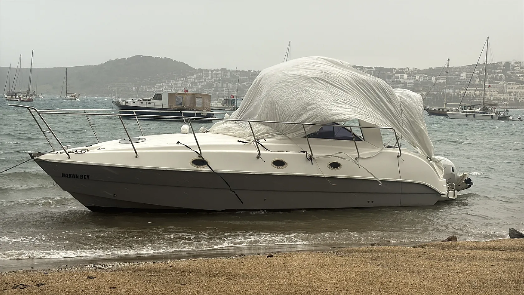 Bodrum'da fırtına etkili oluyor