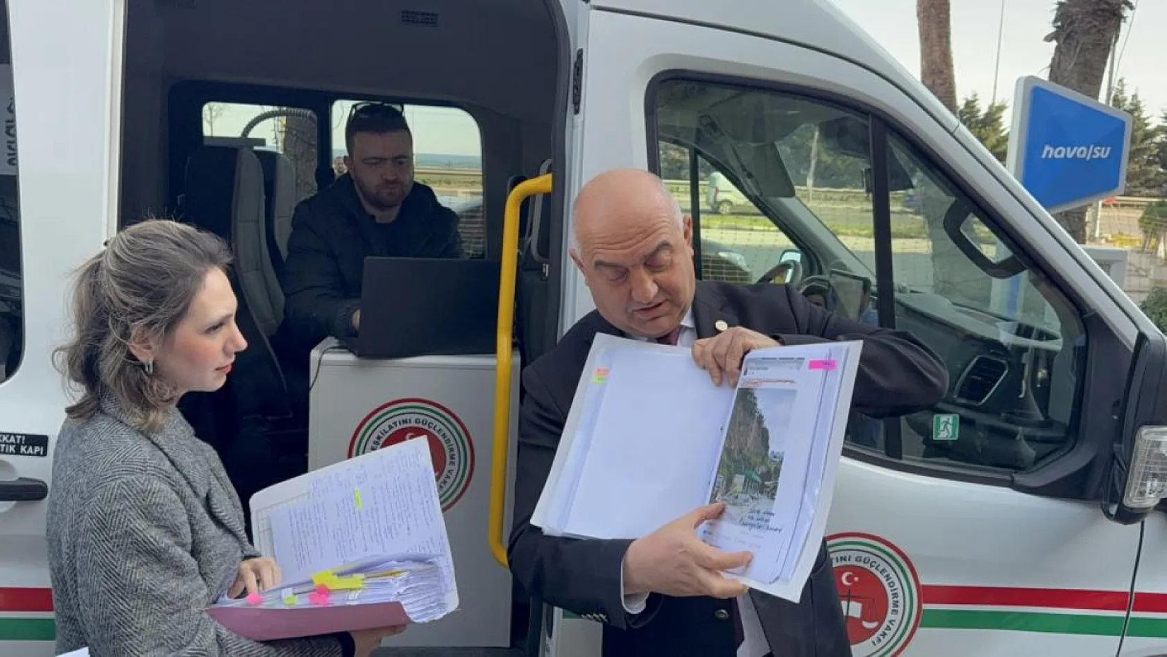 Acılı anne olay yerine ilk kez geldi, gözyaşlarına boğuldu