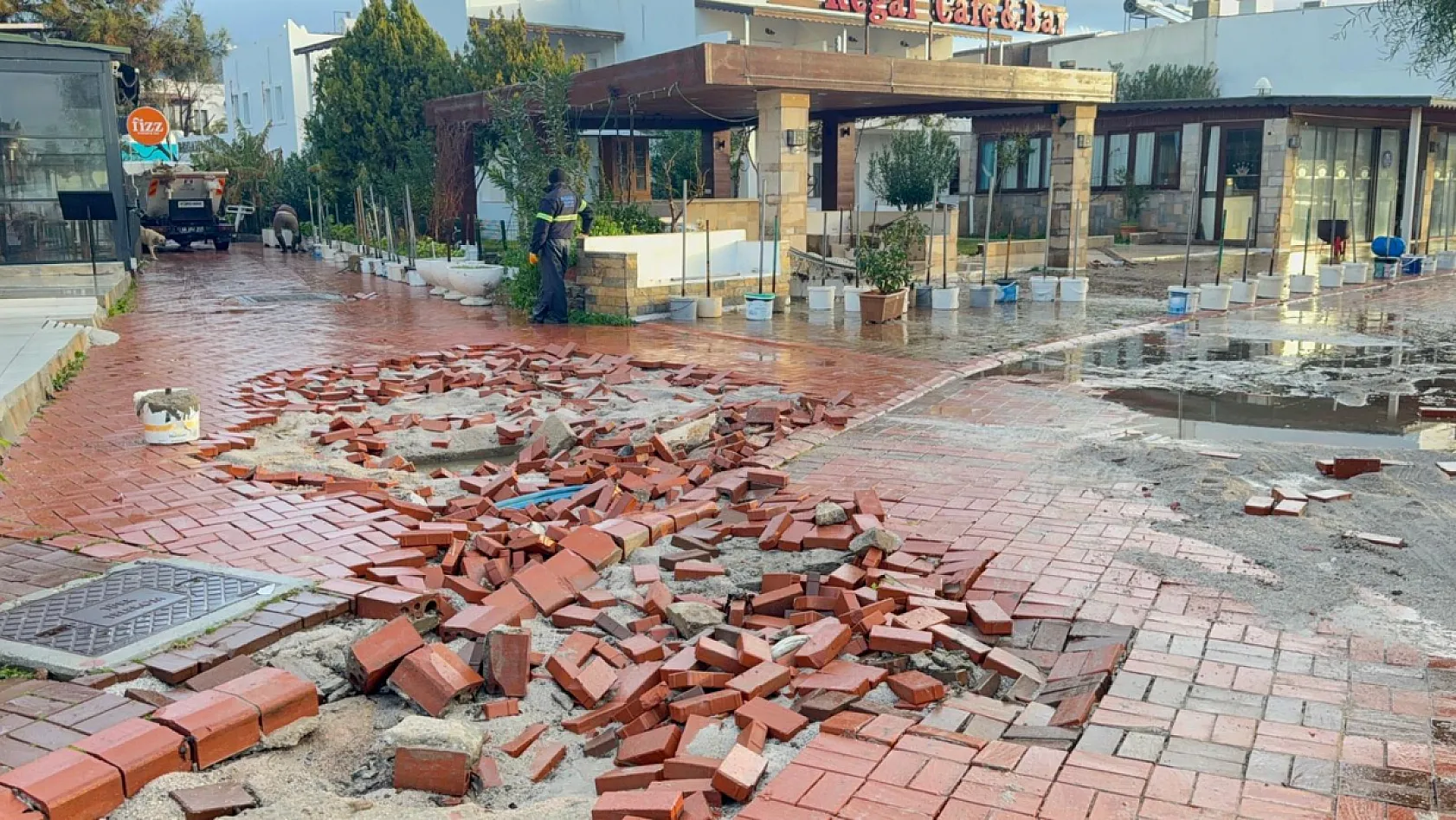 Bodrum'da selin tablosu gün ağarınca ortaya çıktı