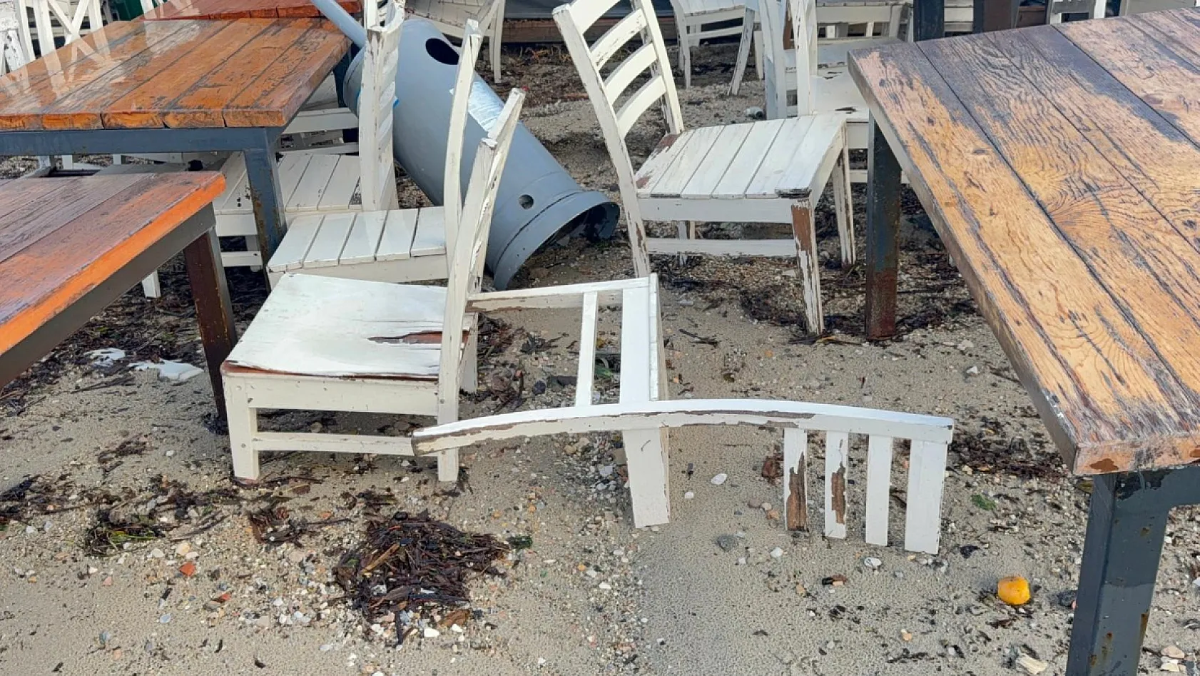 Bodrum'da sağanak yağışın bilançosu: '101 ev, 8 iş yerinde su baskını yaşandı'
