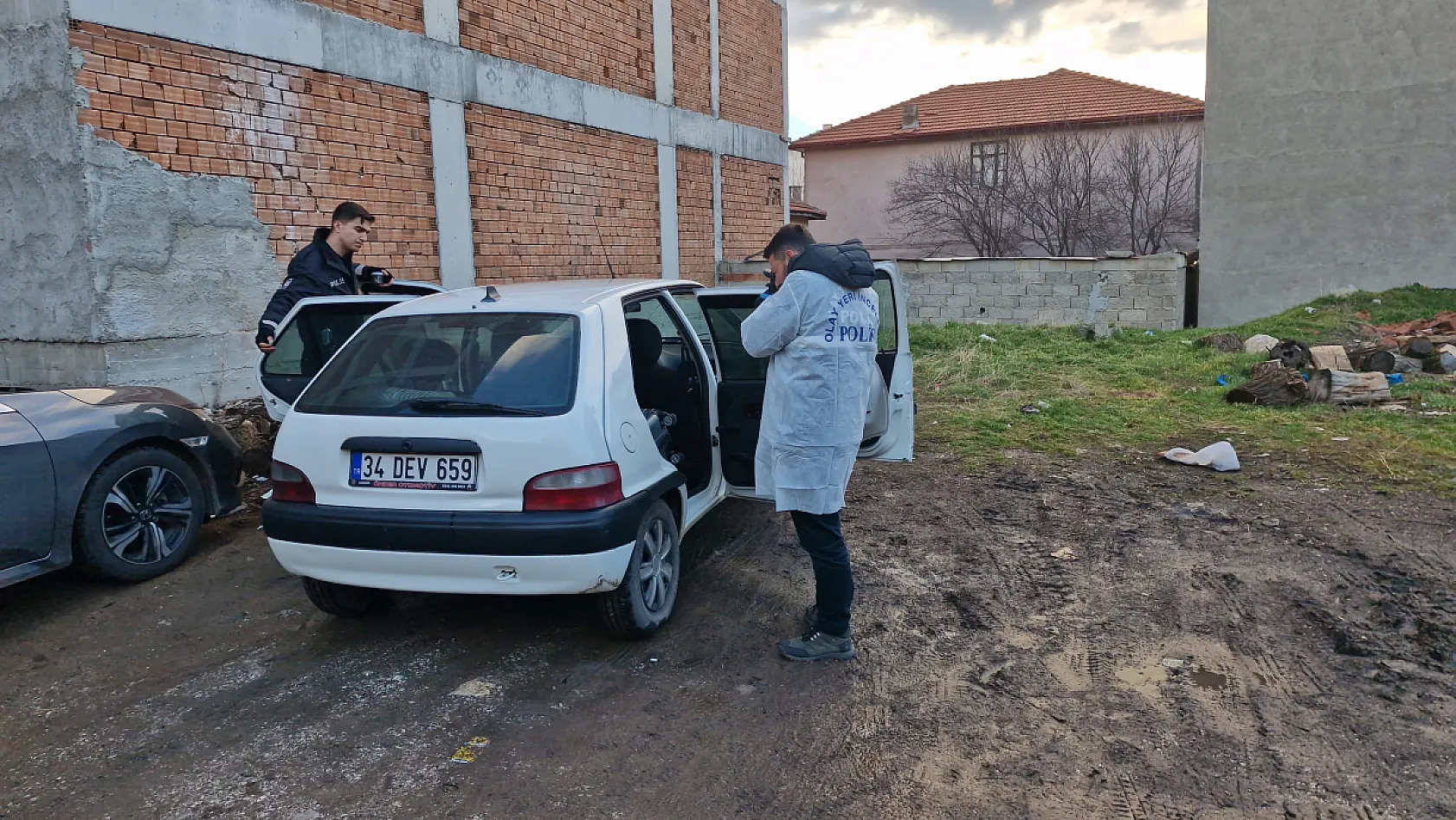 Husumet Kanlı Bitti: Bir Kişi Bıçakla Yaralandı