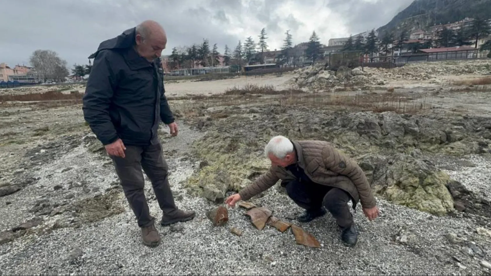 Eğirdir Gölü'nde Ortaya Çıkan Kemikler İncelemeye Alındı