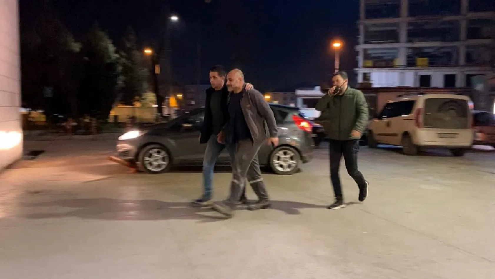 Alacak-verecek kavgası kanlı bitti, enişte dehşet saçtı
