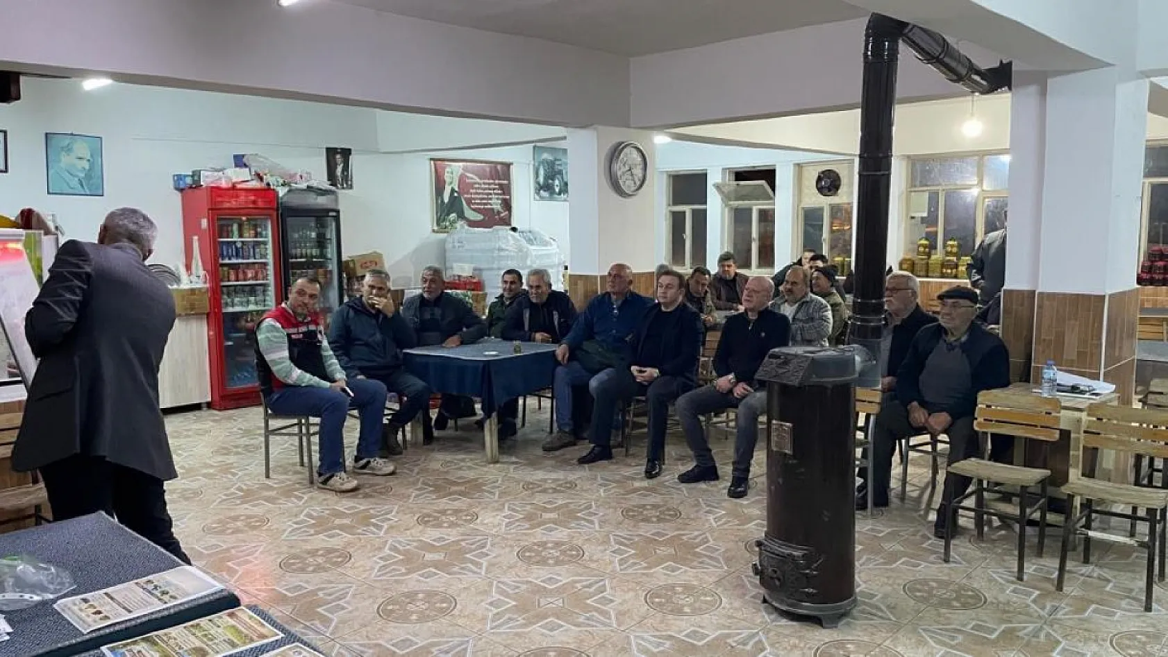 Köyceğiz'de 'çiftçi tarla okulu' eğitimi gerçekleştirildi