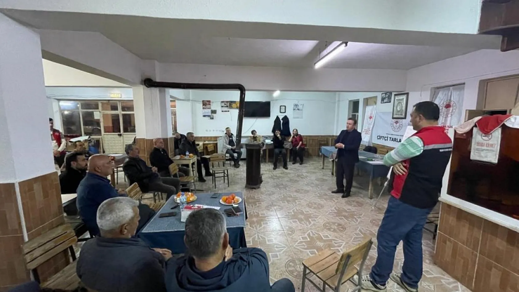 Köyceğiz'de 'çiftçi tarla okulu' eğitimi gerçekleştirildi