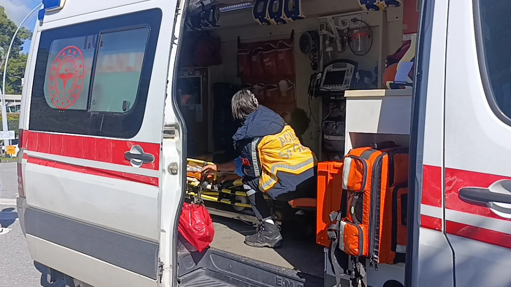 Kaza yapan motosikletli ısrarla polisi çağırdı, zararlı çıktı