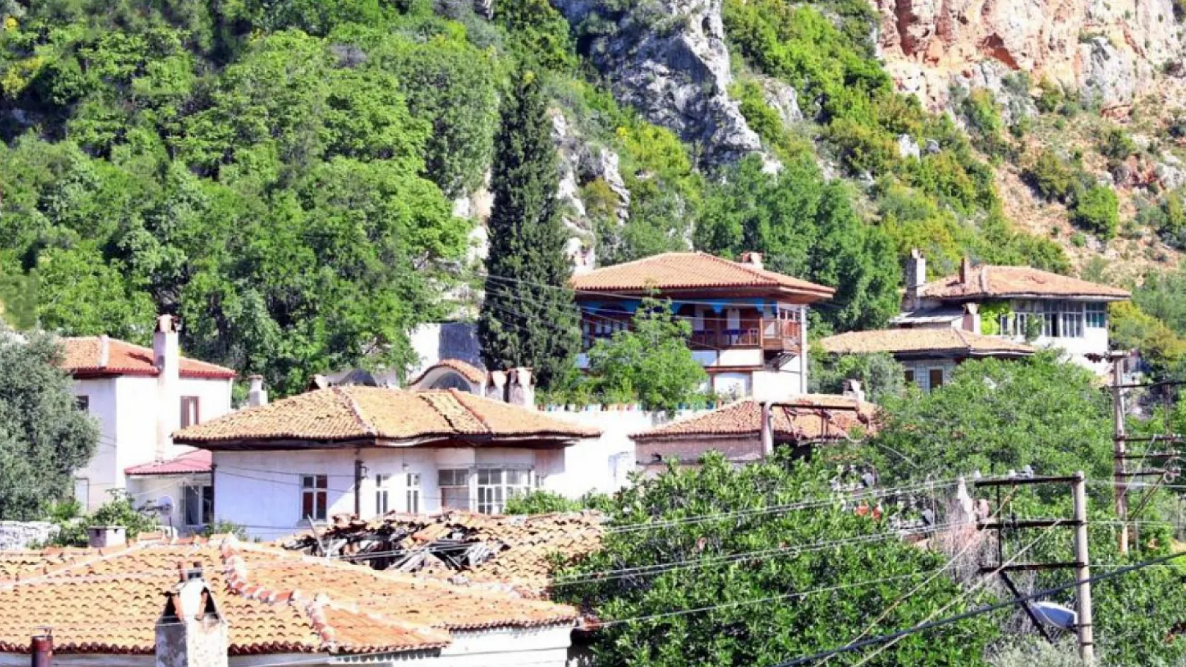 Eski Muğla evleri geleceğe miras kalıyor