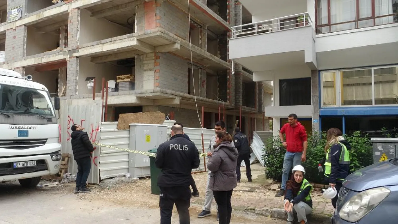 İnşaatın 5'inci katından düşen işçinin babasından yürek burkan yakarış