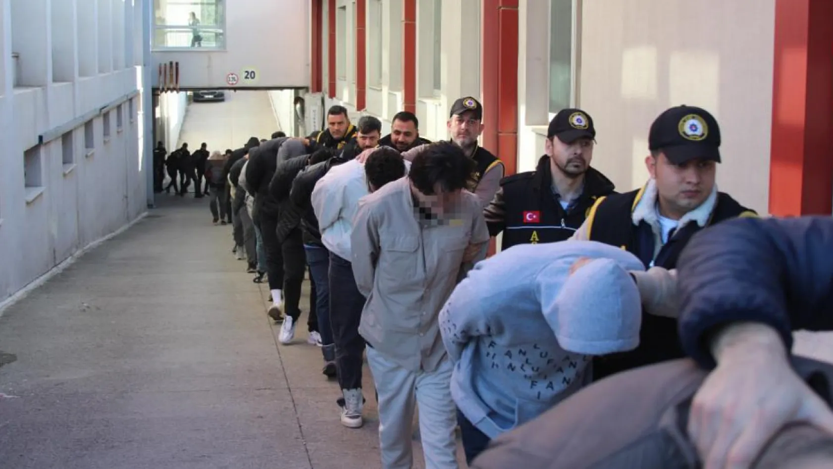Muğla'nın da Aralarında Olduğu 10 İlde 'Son Reçete' Operasyonu: 34 Tutuklama
