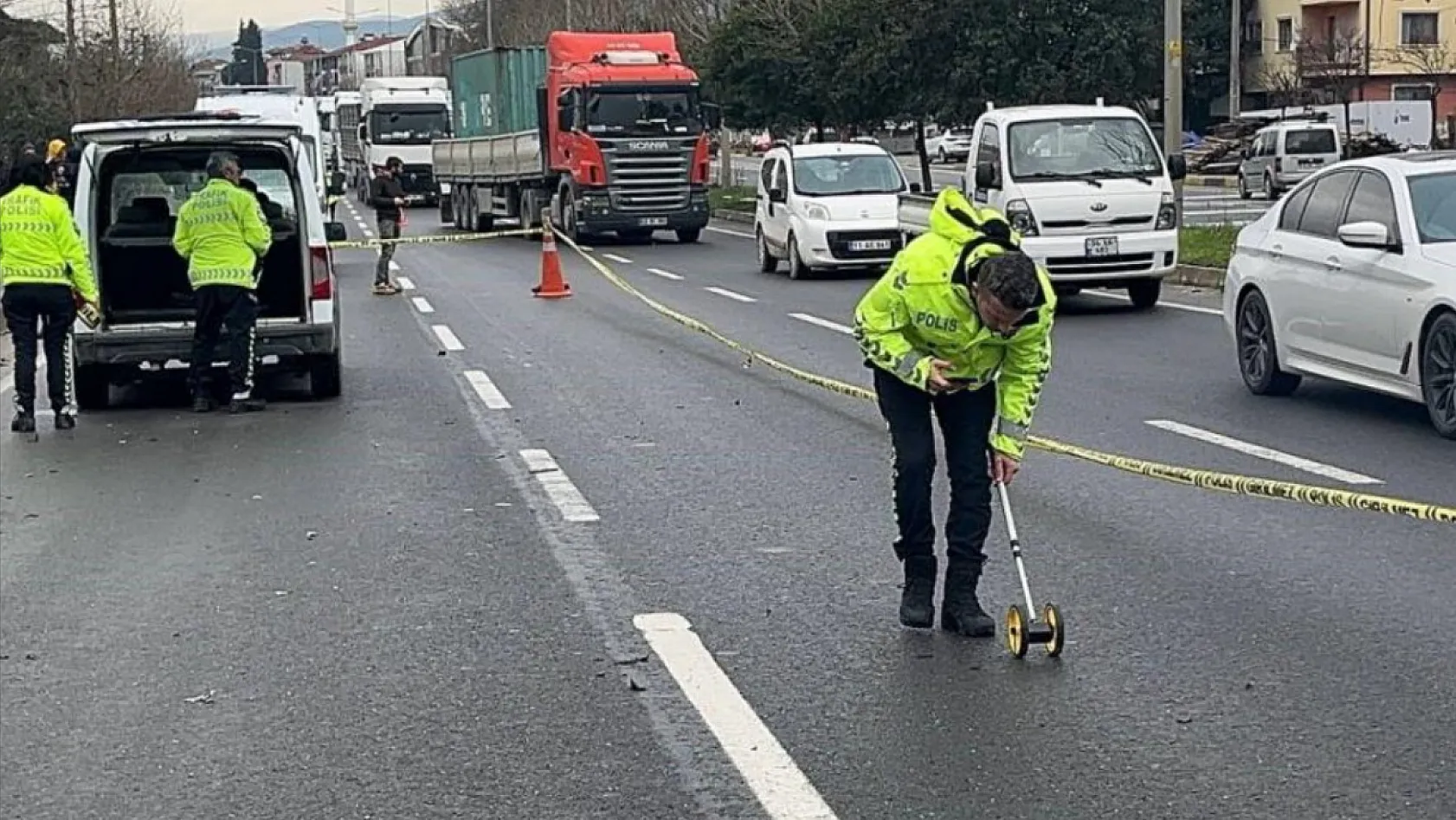 Feci kaza: Otomobilin çarptığı anne yaralandı, kızı hayatını kaybetti