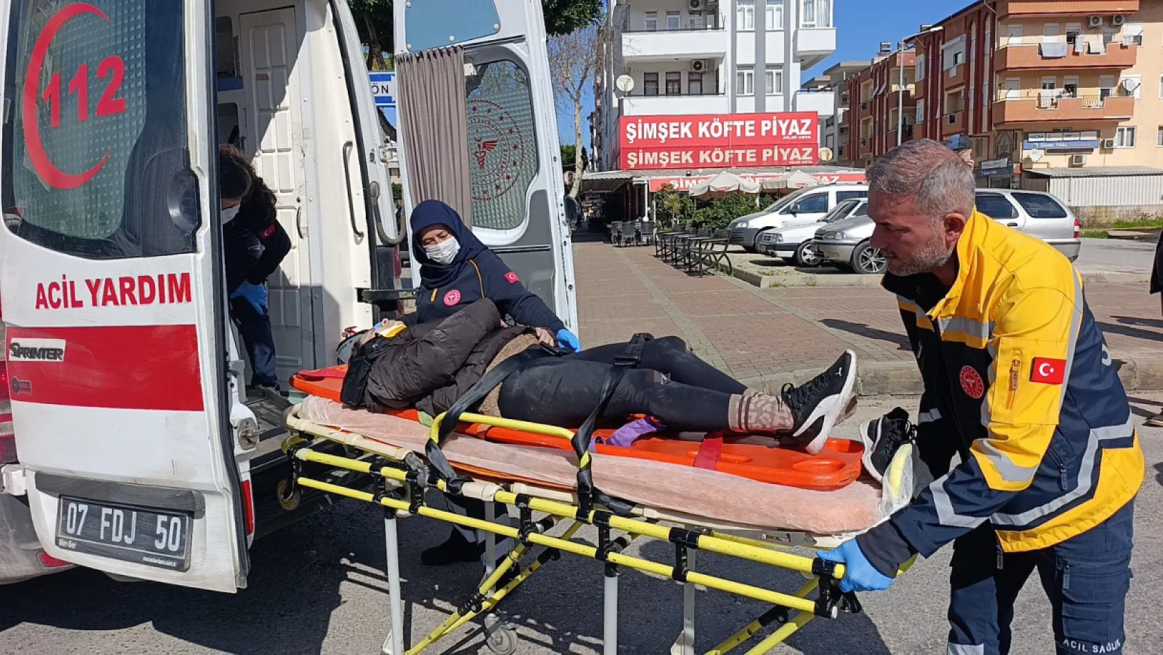 Otomobil ile motosiklet çarpıştı: 1 yaralı