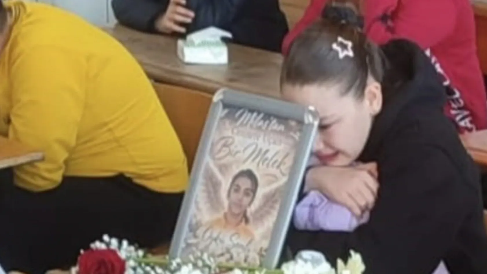 Milas'ta Küçük Öykü'nün Vefatı Okulunu Yasa Boğdu