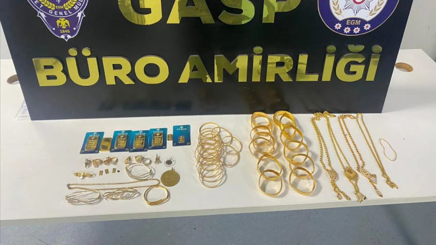 Soygun senaryosunu polis yutmadı...20 milyonluk sahte gasp planı çökertildi: 5 kişi tutuklandı