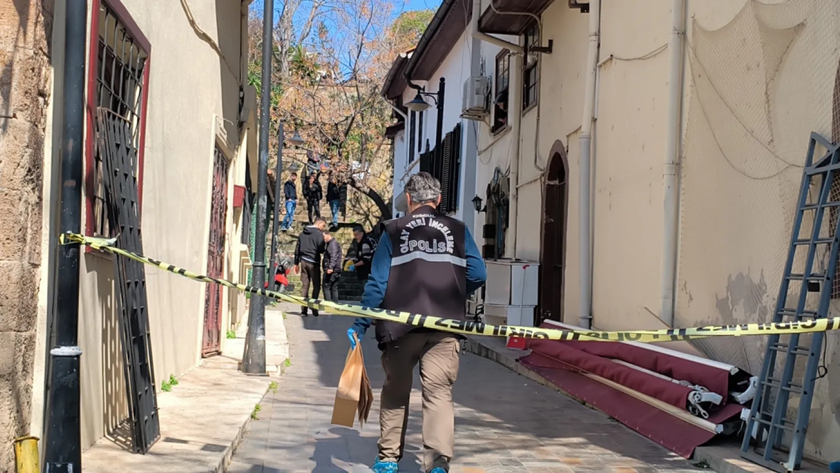 'Neden video çekiyorsun' tartışması kanlı bitti: 3 yaralı