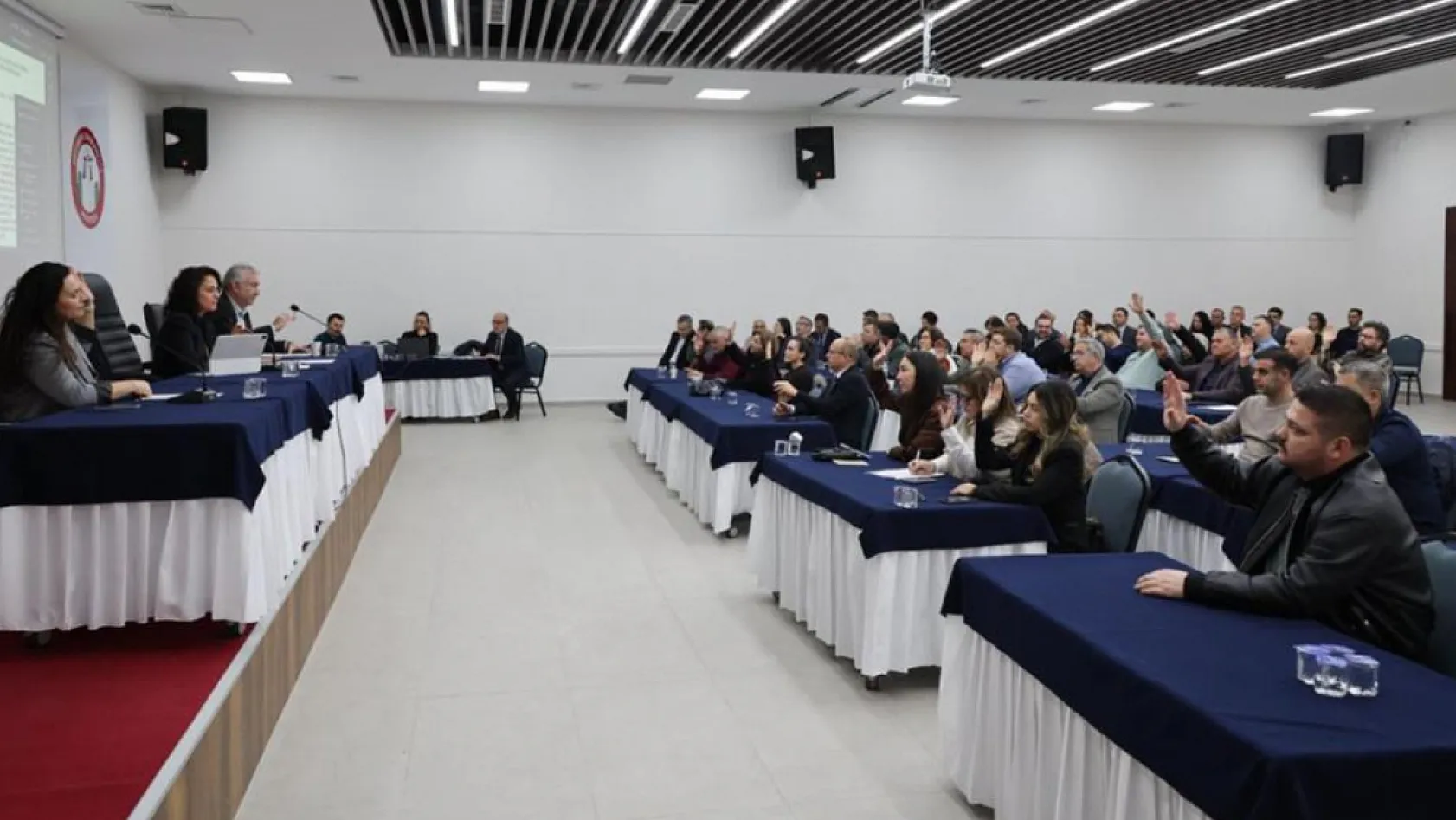 Menteşe Belediye Meclisi'nden 8 Mart'a yönelik anlamlı karar