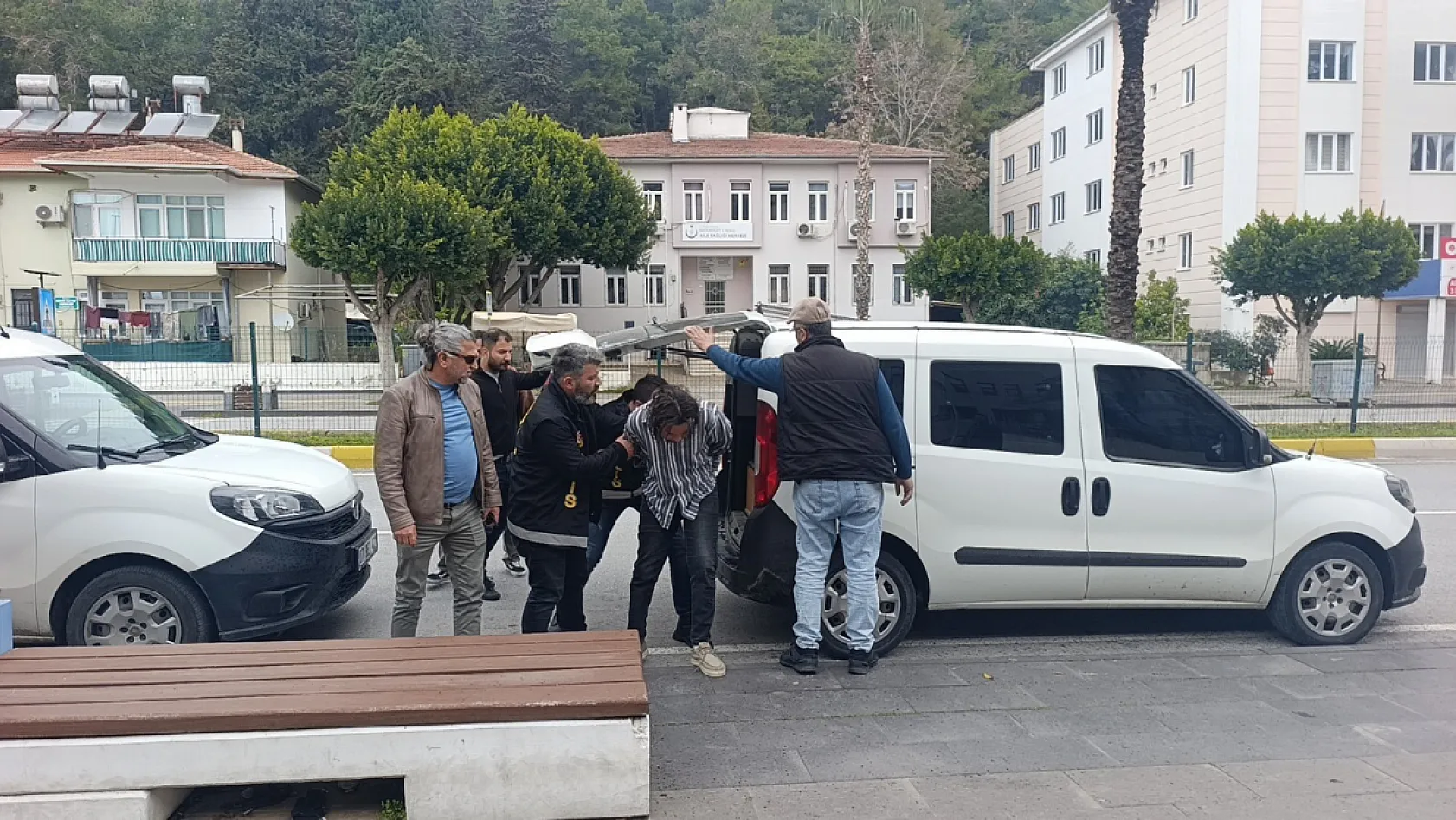 Manavgat'ta markette çıkan tartışmada 1 kişi öldürüldü, 2 şüpheli tutuklandı