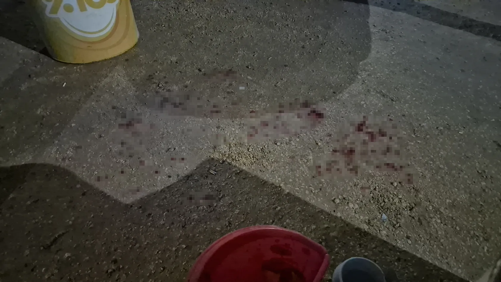 Alacak verecek kavgası kanlı bitti: 2 yaralı