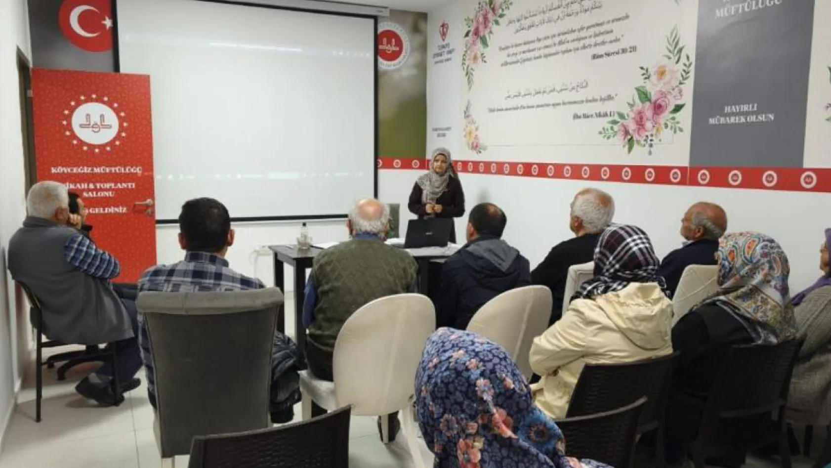 Köyceğizli 25 hacı adayı seminerlerle hacca hazırlandı