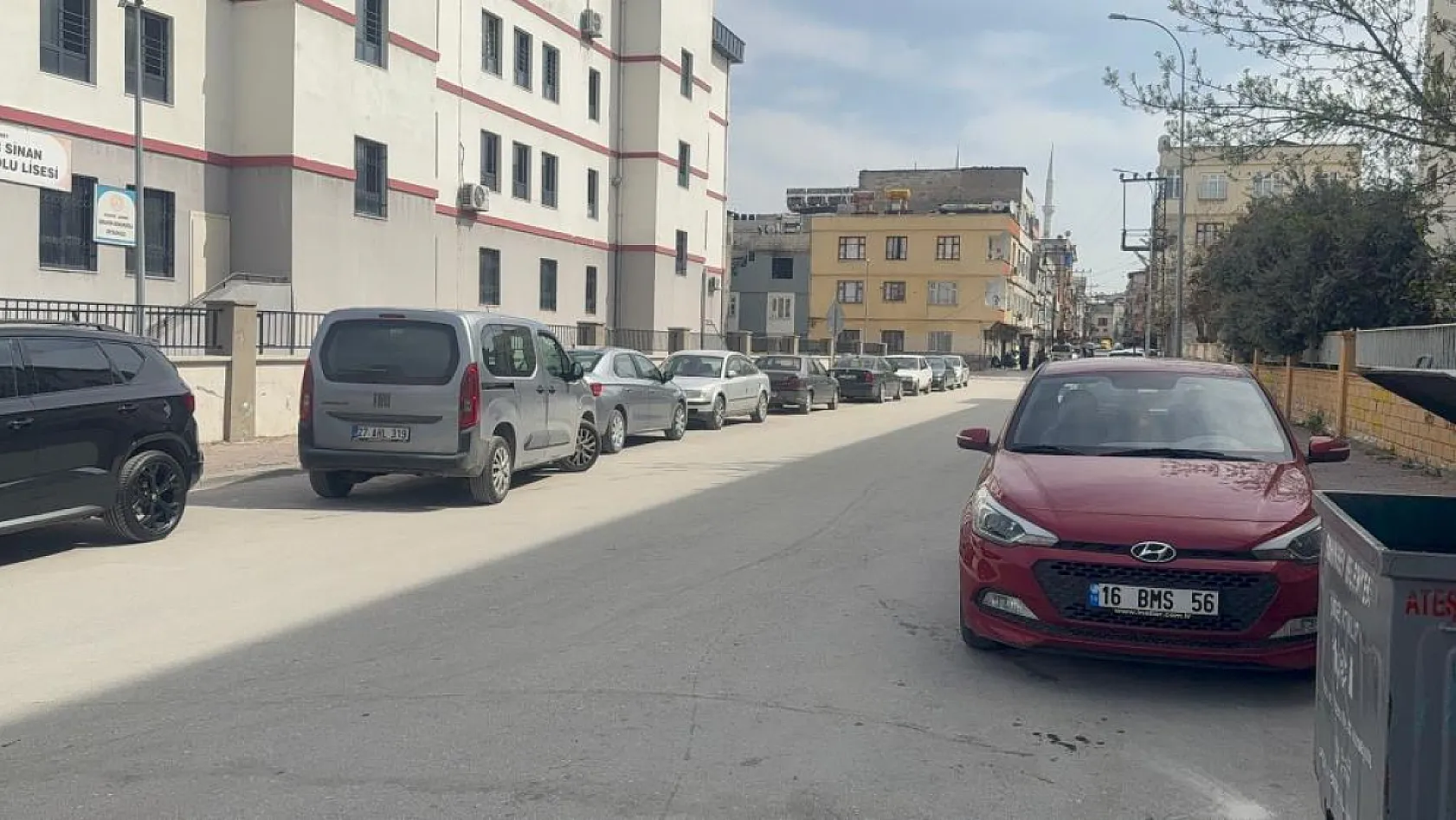 Gaziantep'te lise önünde kurusıkı tabancalı saldırı paniği
