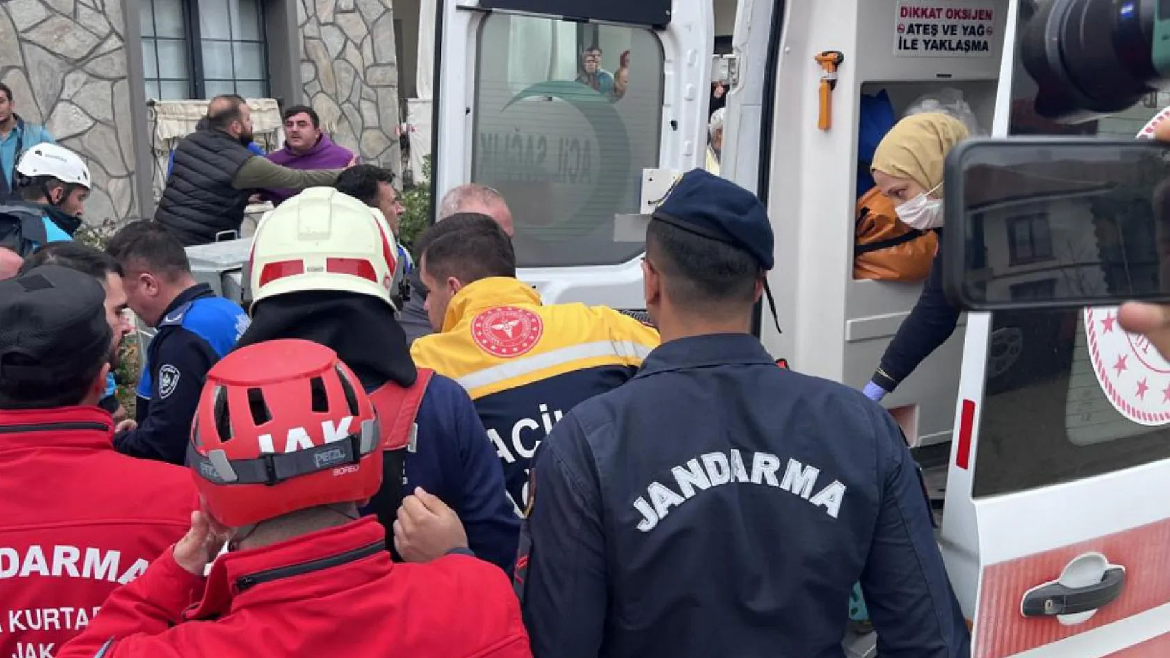 Manisa'da Göçük Faciası: İşçinin Cansız Bedenine Ulaşıldı
