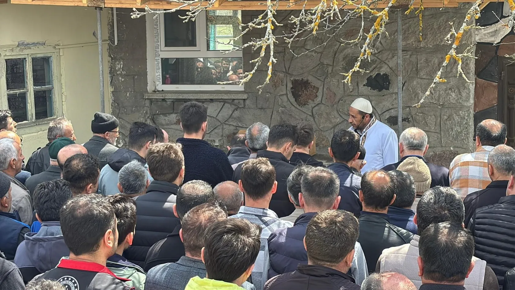 Annesinin öldürdüğü 2 aylık Ela bebek son yolculuğuna uğurlandı