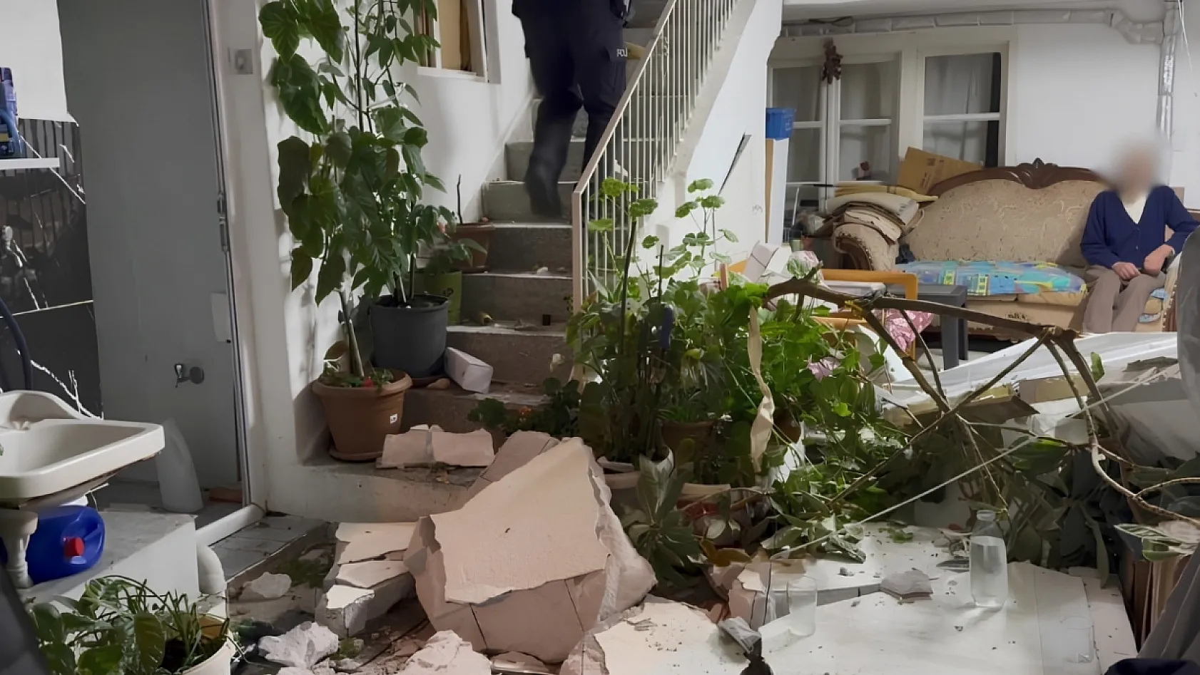 Menteşe'de korkutan patlama: 3 Genç Yaralandı