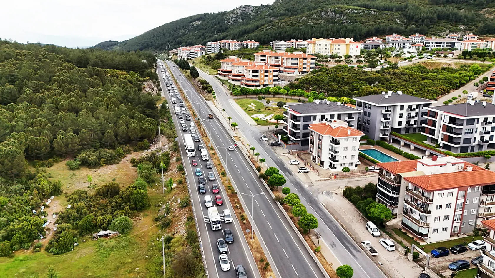Bayram tatilinin adresi Muğla: Oteller dolu, yollar kilit