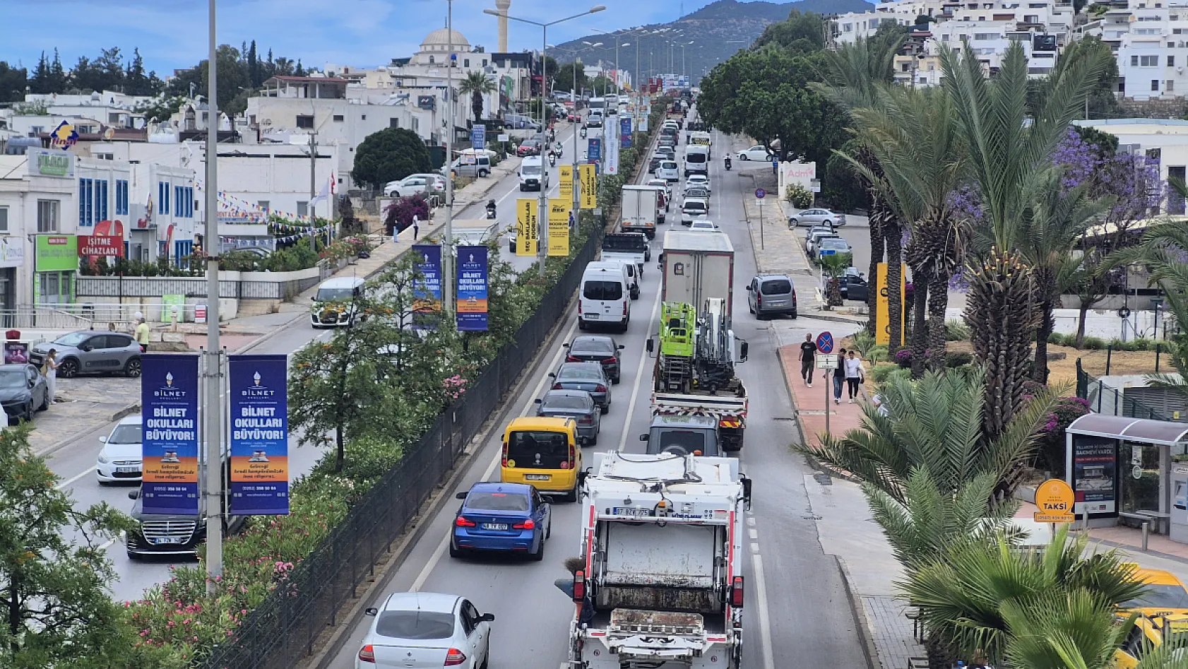 Bodrum'a 24 saatte 20 bin araç giriş yaptı