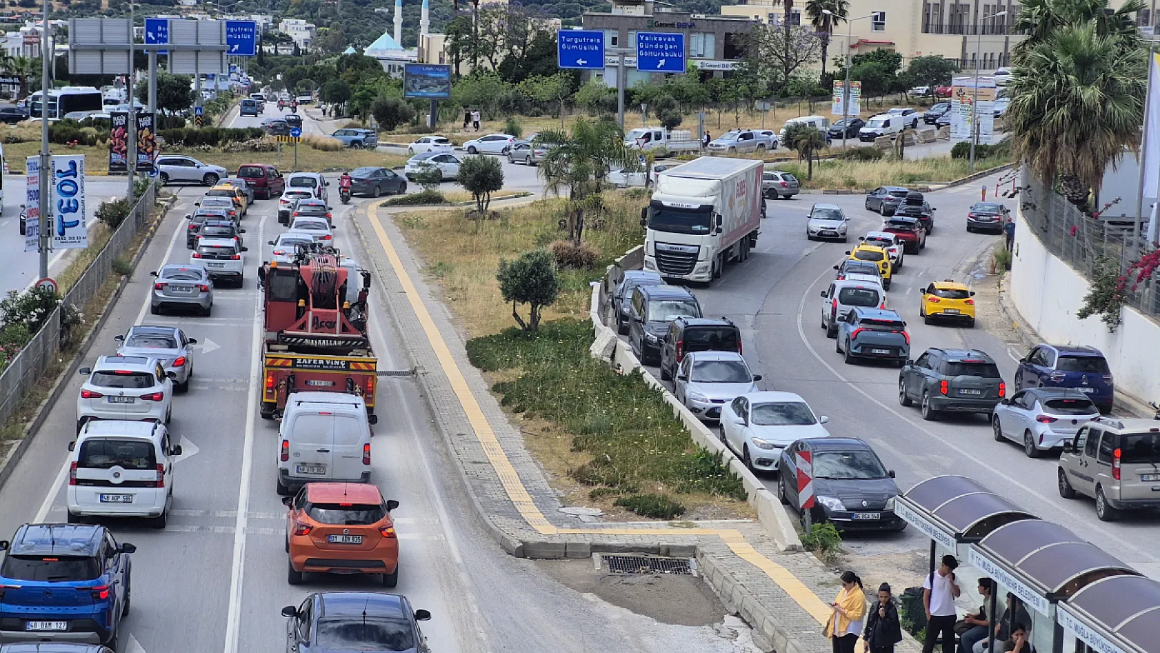 Bodrum'a 24 saatte 20 bin araç giriş yaptı
